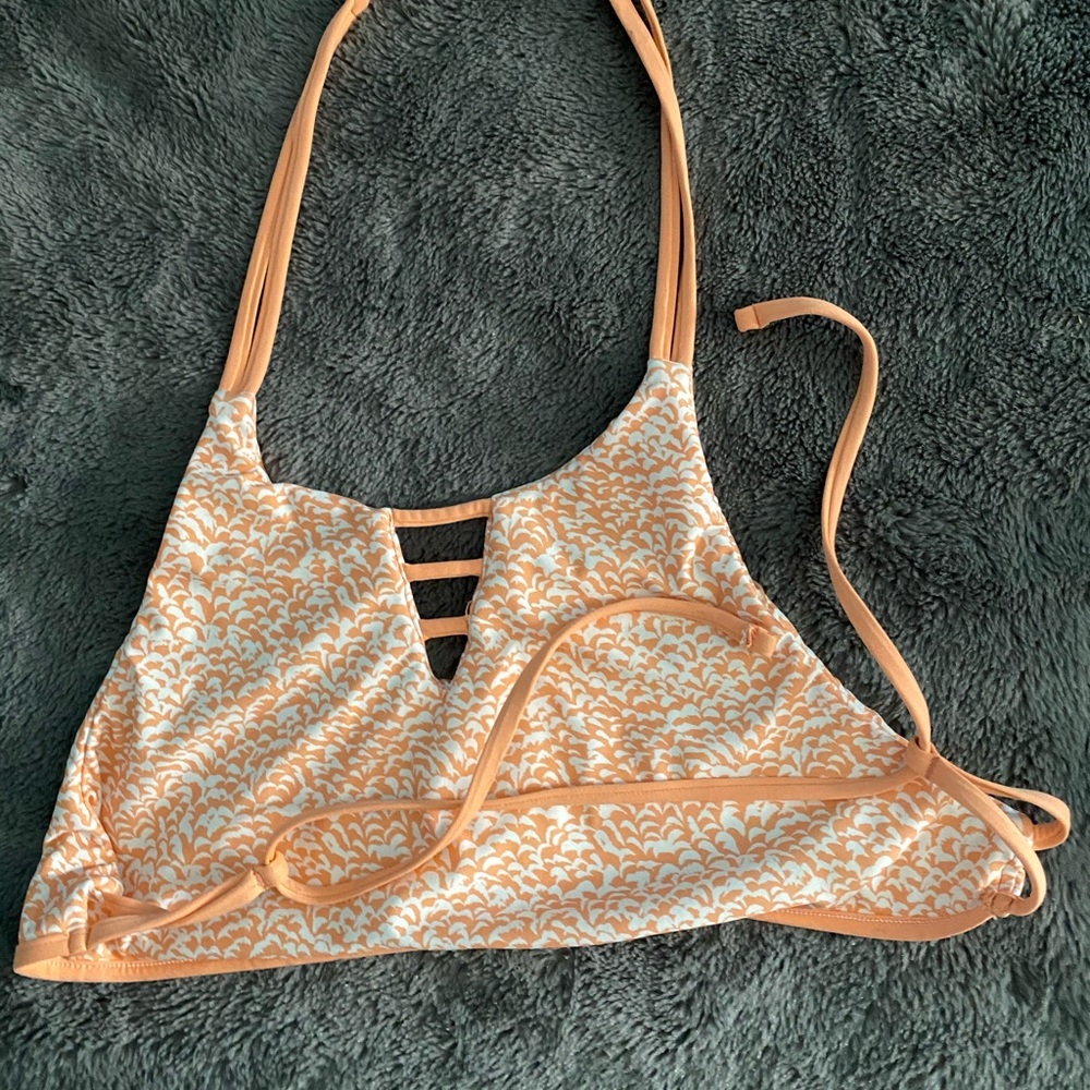 Swimsuit - Picture 3 of 5